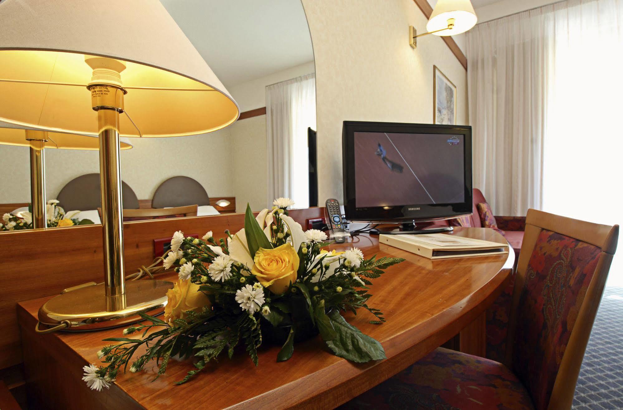 Hotel Sportsman Bardolino Esterno foto