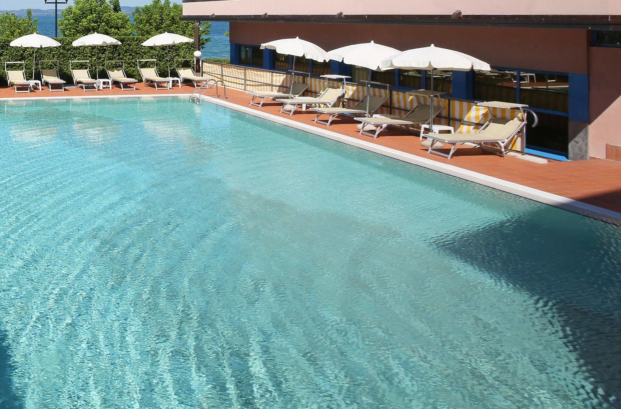 Hotel Sportsman Bardolino Esterno foto
